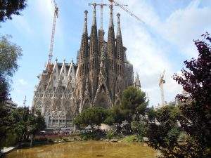 basilica expiatoria de la sagrada familia barcelona 1