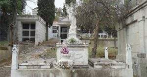 capilla del cementerio caceres