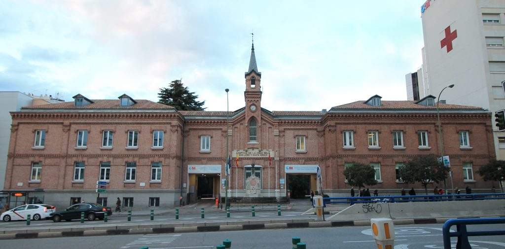 capilla del hospital central de la cruz roja san jose y santa adela madrid 1