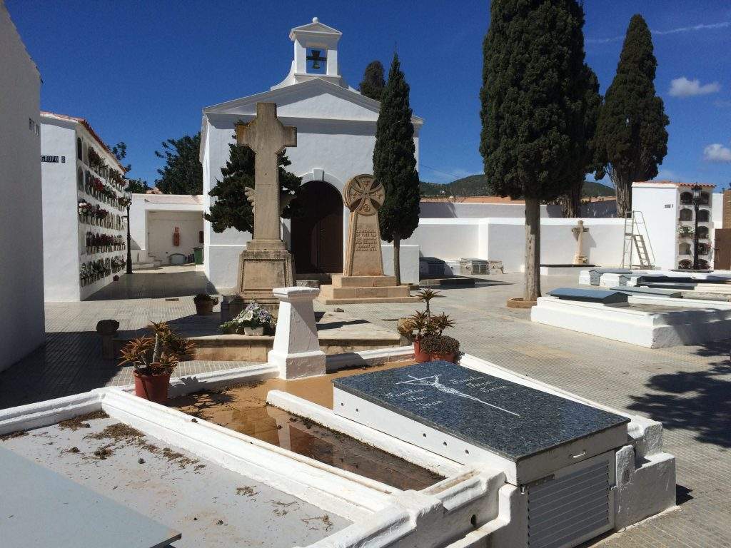 capilla del nuevo cementerio municipal de ibiza eivissa