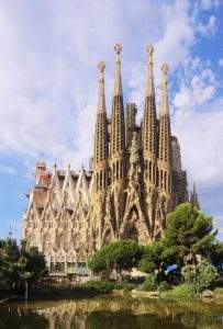 iglesia colc2b7legi sagrada familia horta barcelona 1