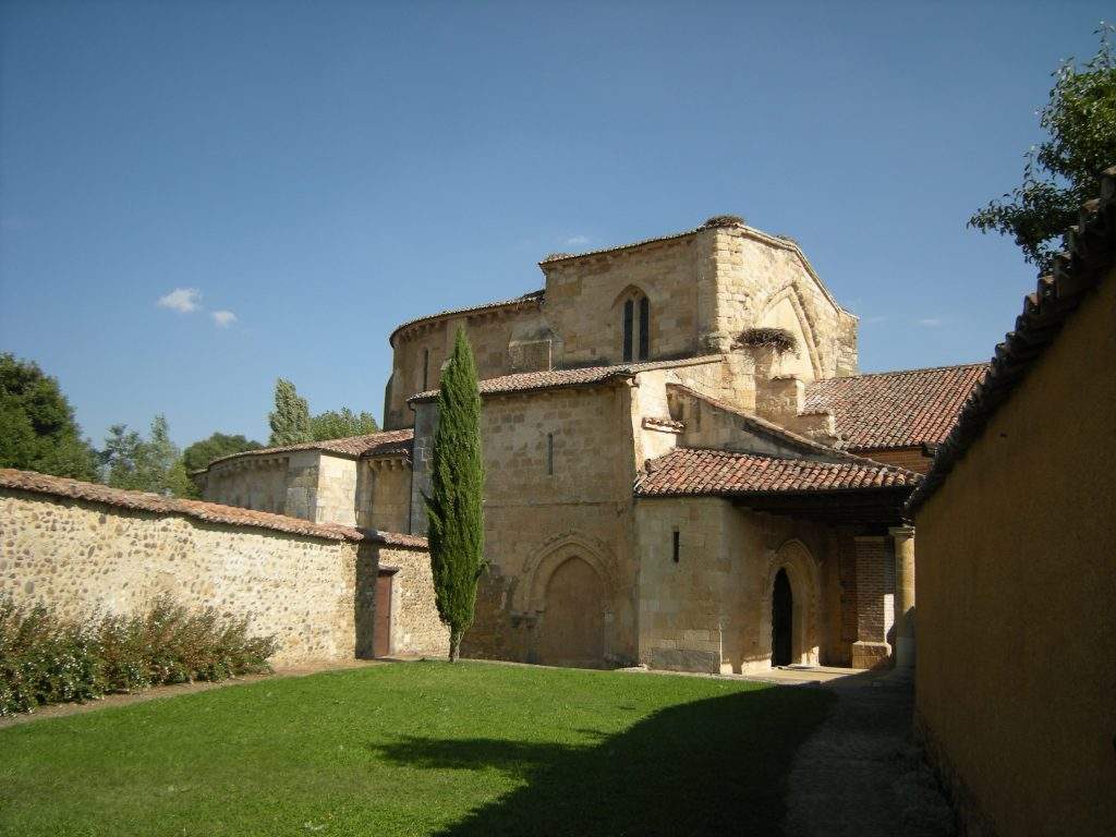 monasterio cisterciense de santa maria la real gradefes 1