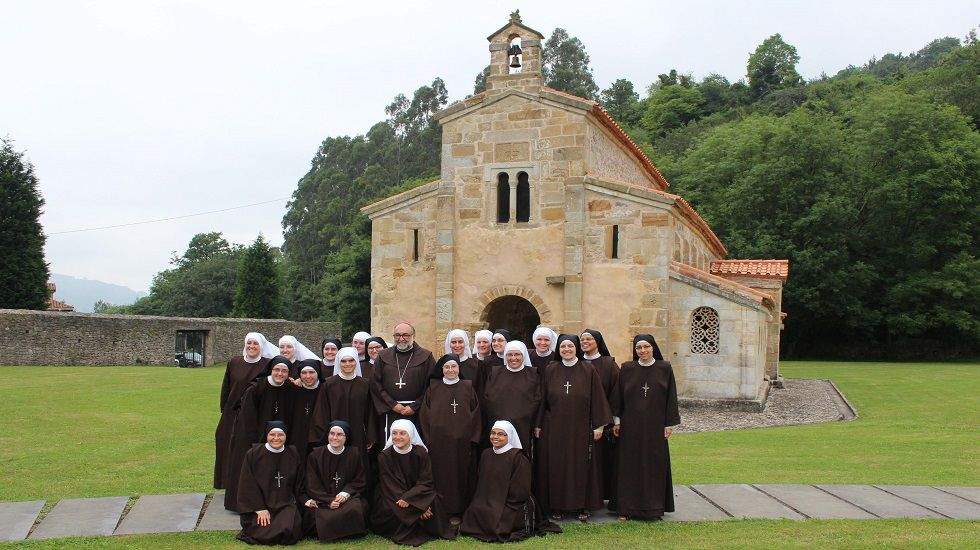 monasterio de santa maria la real de valdedios carmelitas samaritanas del corazon de jesus valdedios