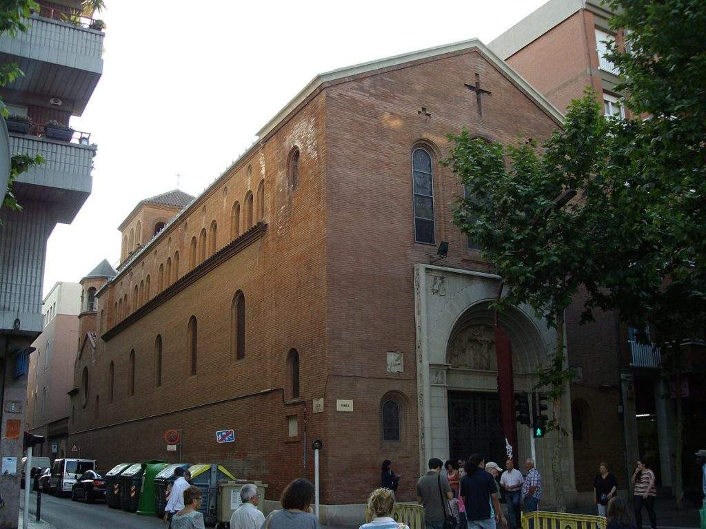 parroquia de la santissima trinitat sabadell