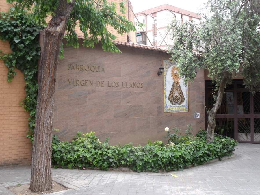 parroquia de la virgen de los llanos madrid