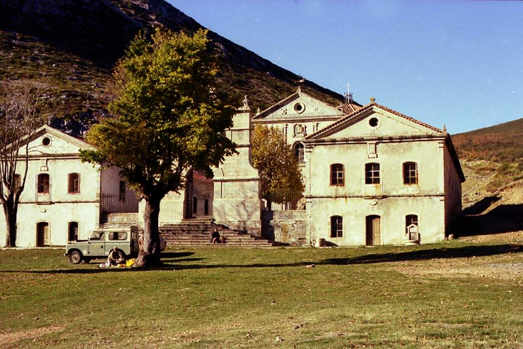 parroquia de santa lucia villafria de la pena