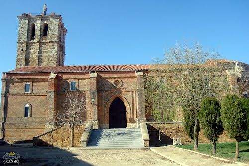 parroquia de santa maria aguilar de campos