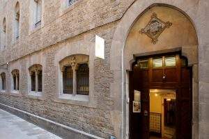 residencia reina de la pau dominiques de la presentacio barcelona